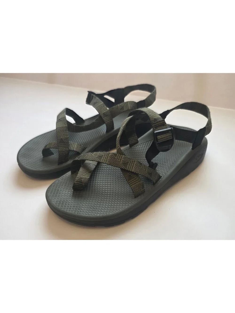 Chaco Men's Outdoor Strappy Green and Black Sandals Size 13